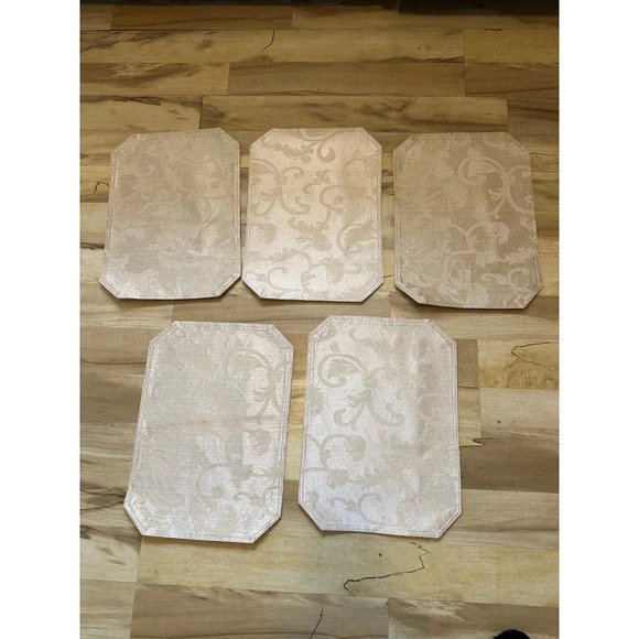 5 tan placemats - Picture 1 of 6
